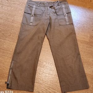 NEW (without tags) Cynthia Steffe Brown Women's Pants, Size 6